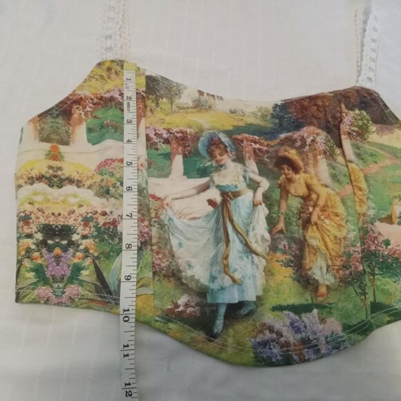 Pretty camisole top redesigned with lace straps, beautiful printed image - Picture 5 of 8